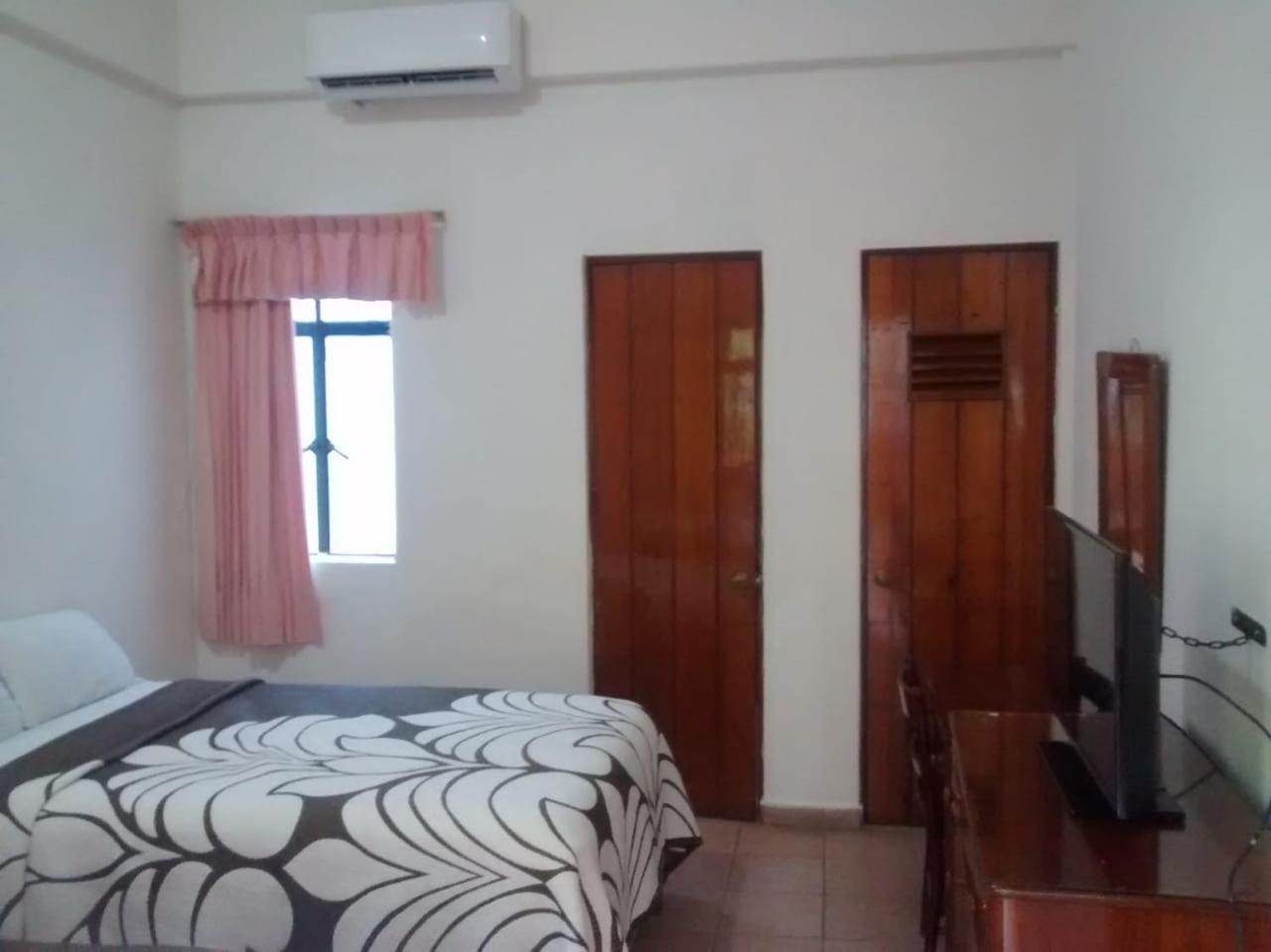 Hotel Posada Del Sol Apatzingán de la Constitución 外观 照片