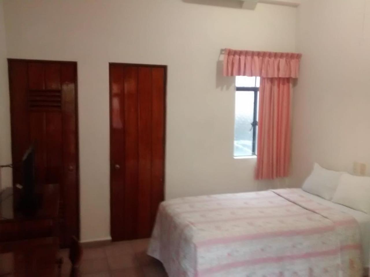 Hotel Posada Del Sol Apatzingán de la Constitución 外观 照片