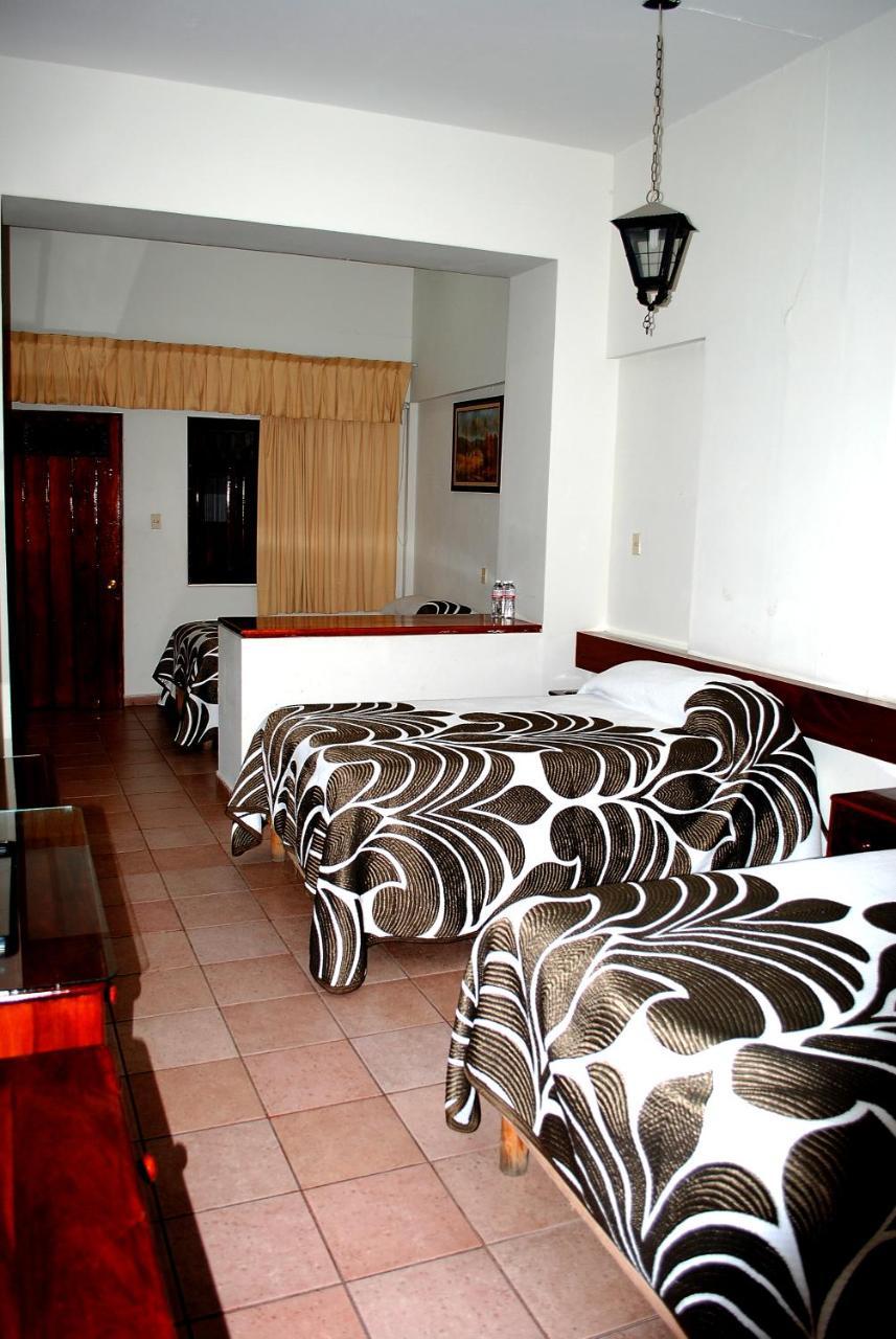 Hotel Posada Del Sol Apatzingán de la Constitución 外观 照片